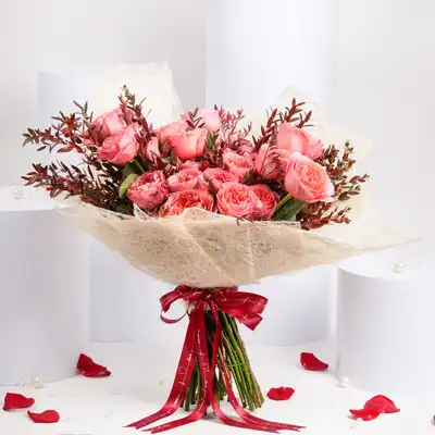 Exquisite 24 Coral Garden Roses Bouquet with Eucalyptus and Limonium