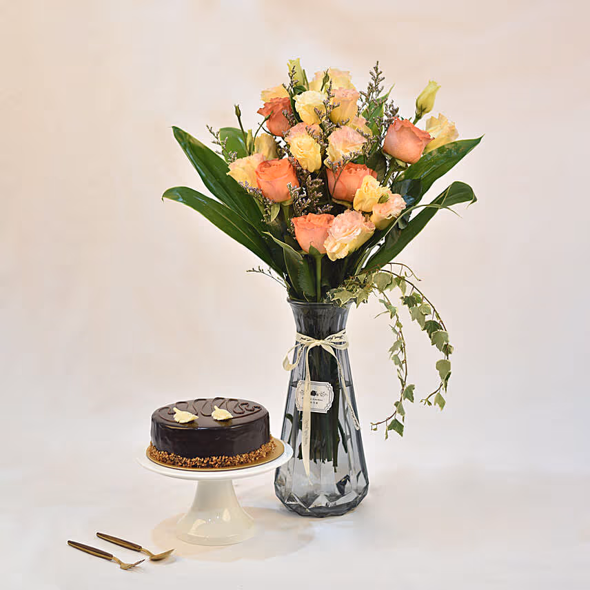 Delightful Mixed Flower Vase With Chocolate Cake