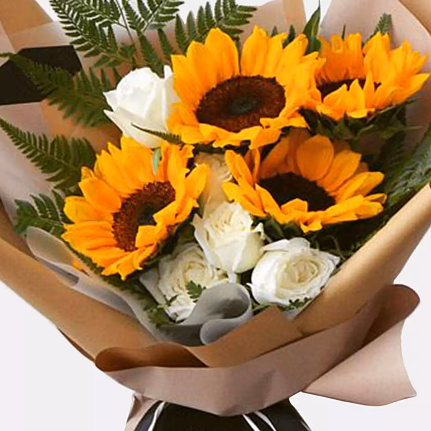 9 Mixed Flower Bunch With Chocolate Cake