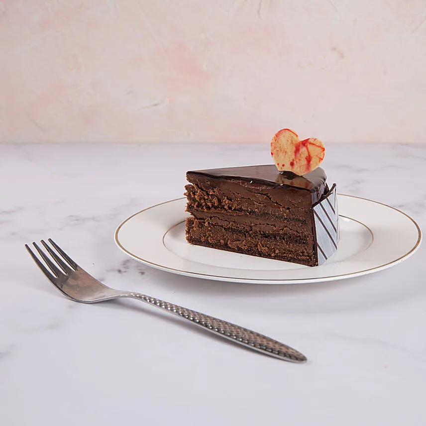 Chocolate Fudge Heart Cake