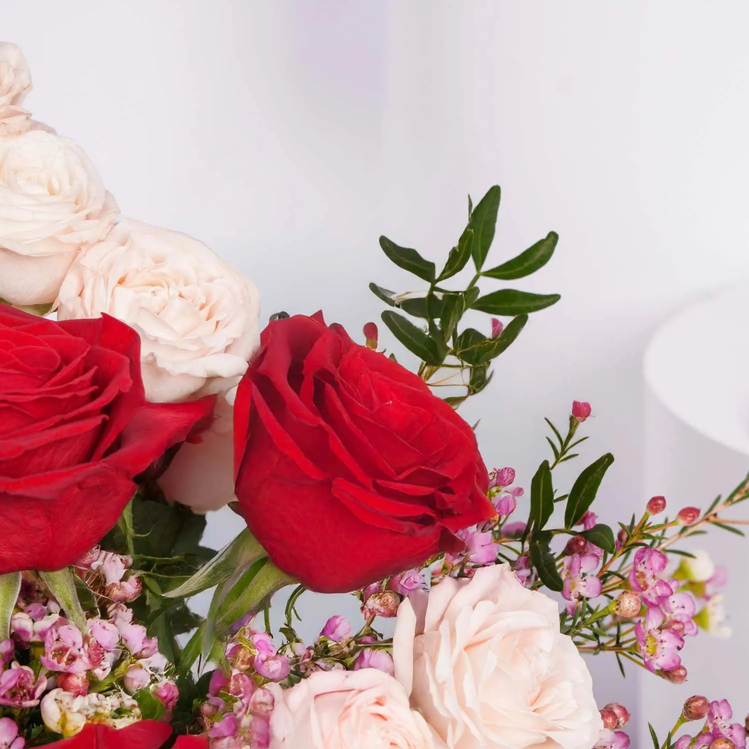 Exquisite Love Bouquet: Pink and Red Roses in Luxury Box