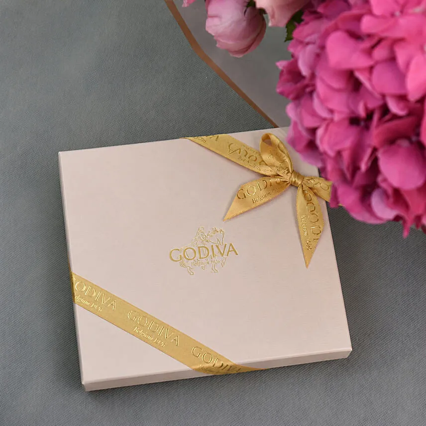 Ma Belle Florals with Godiva Chocolates