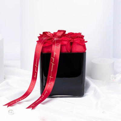 Love’s Pure Glow | Elegant Red Roses in Black Crystal Vase