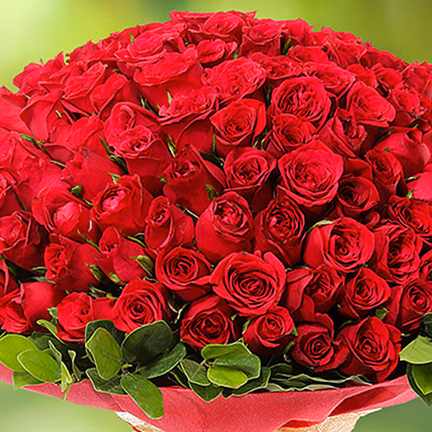Bouquet Of 100 Roses With I Love You Balloon For Valentines