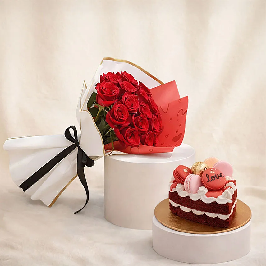 Rosy Reverie 18 Roses Bouquet n Cake Gift for Valentine's