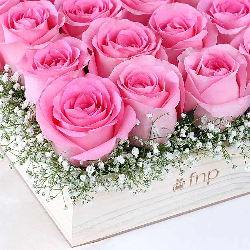 16 Pink Roses Presentation on Wooden Base
