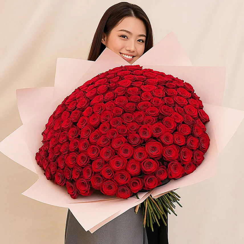 600 Red Roses Bouquet