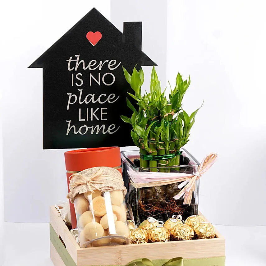 Home is The Place To Be Hamper