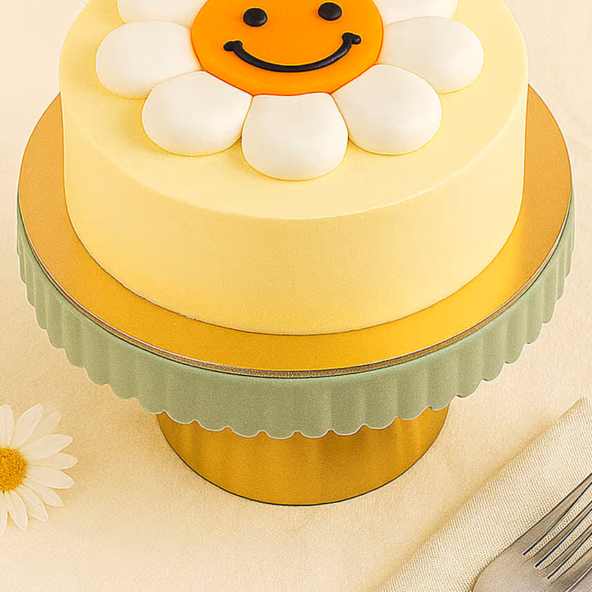 Smiley Cake Lemon & Vanilla 8 Inches