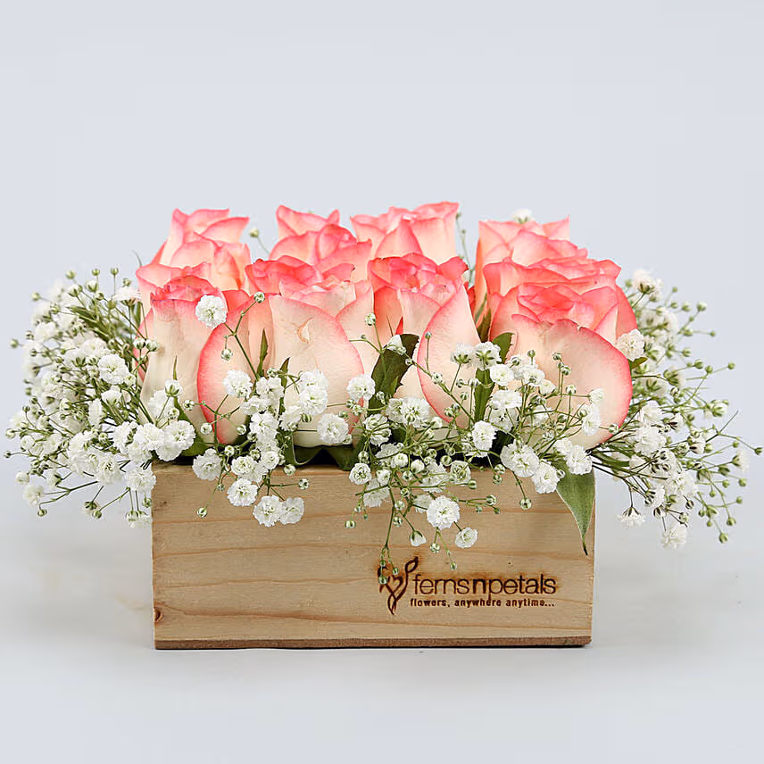16 Pink Roses Arrangement In Wooden Base