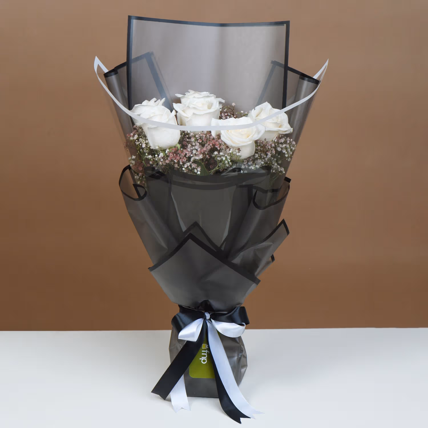 Elegant White Roses Bouquet with Delicate Fruit Cake