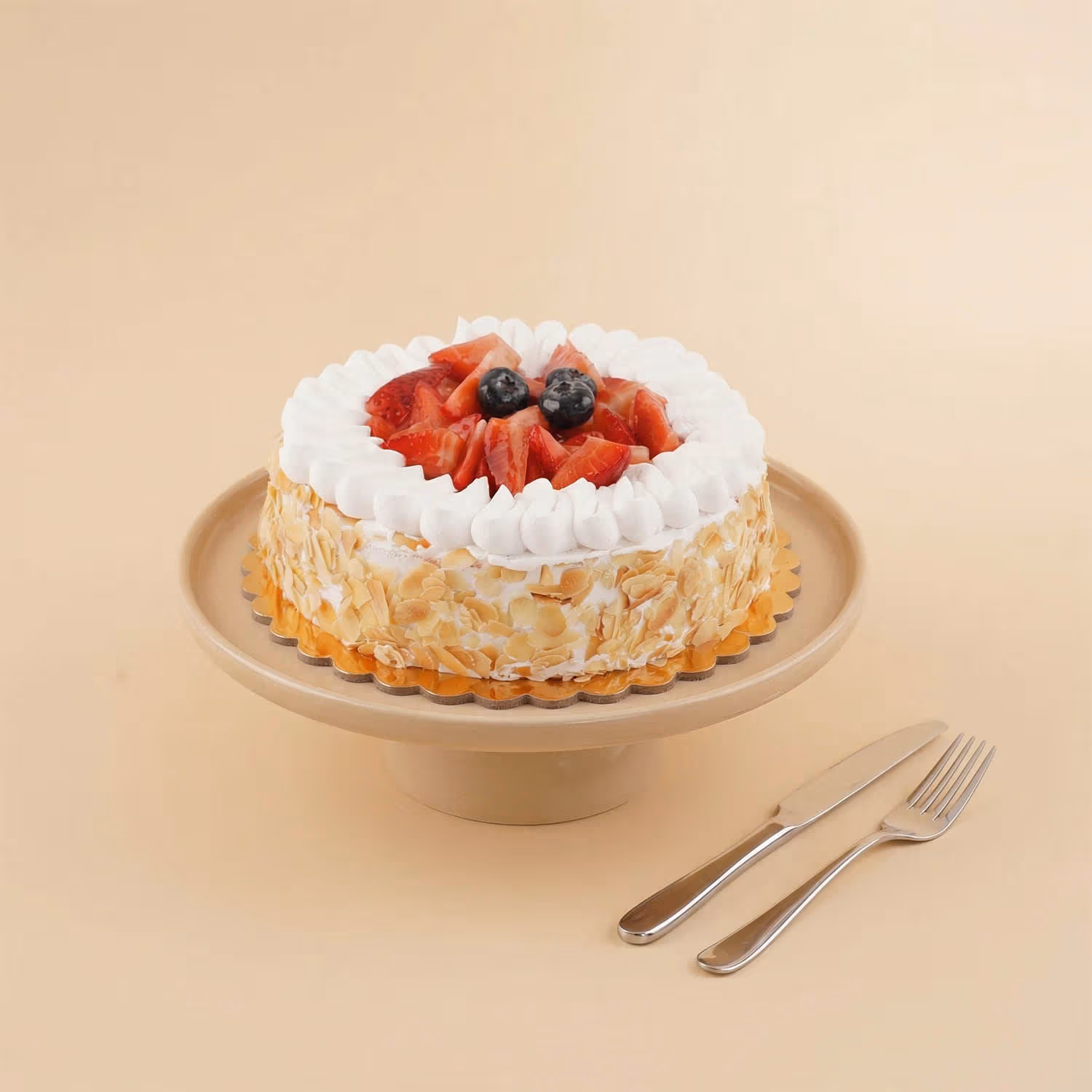 Strawberry Almond Flakes Cake