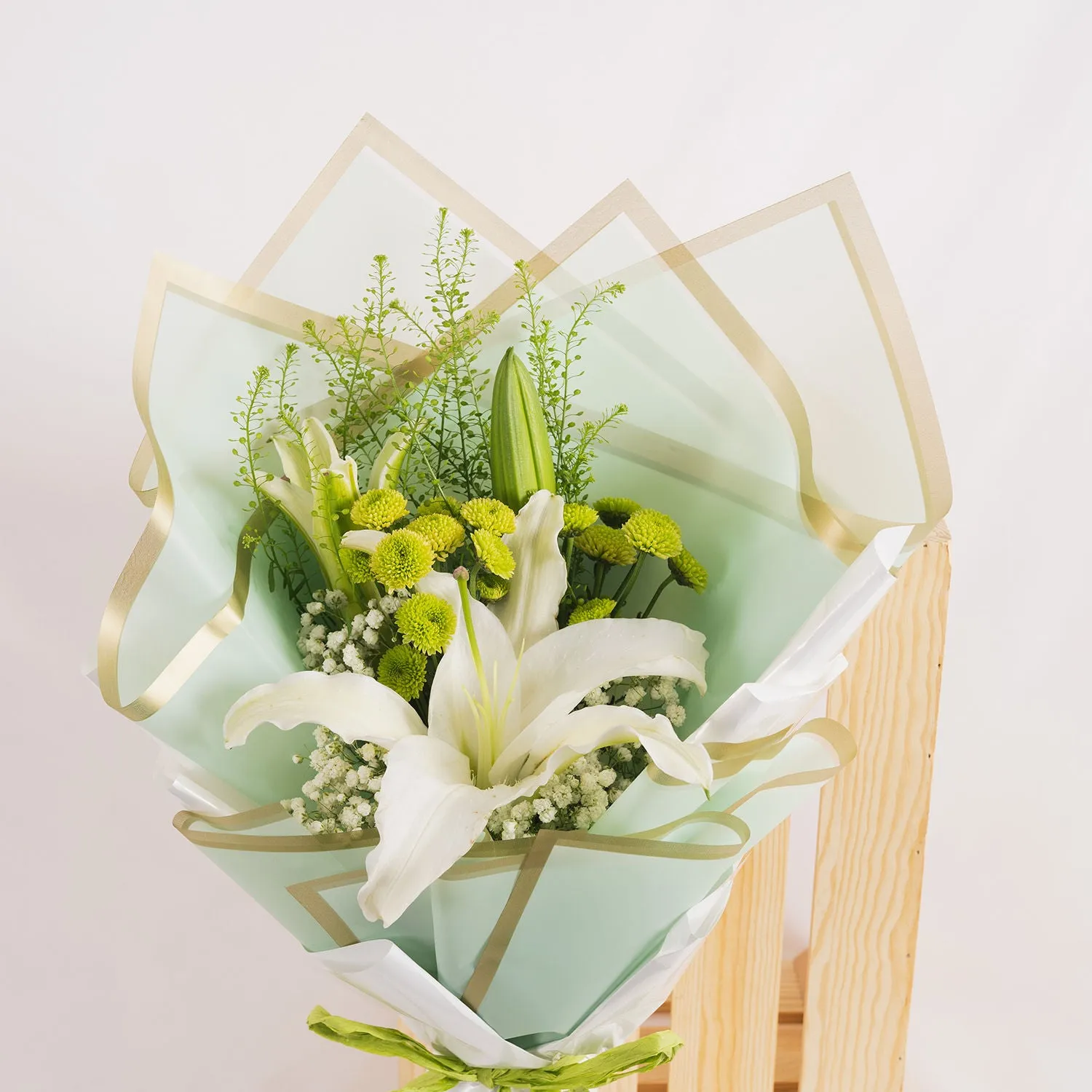 Precise Mixed Flower Bouquet
