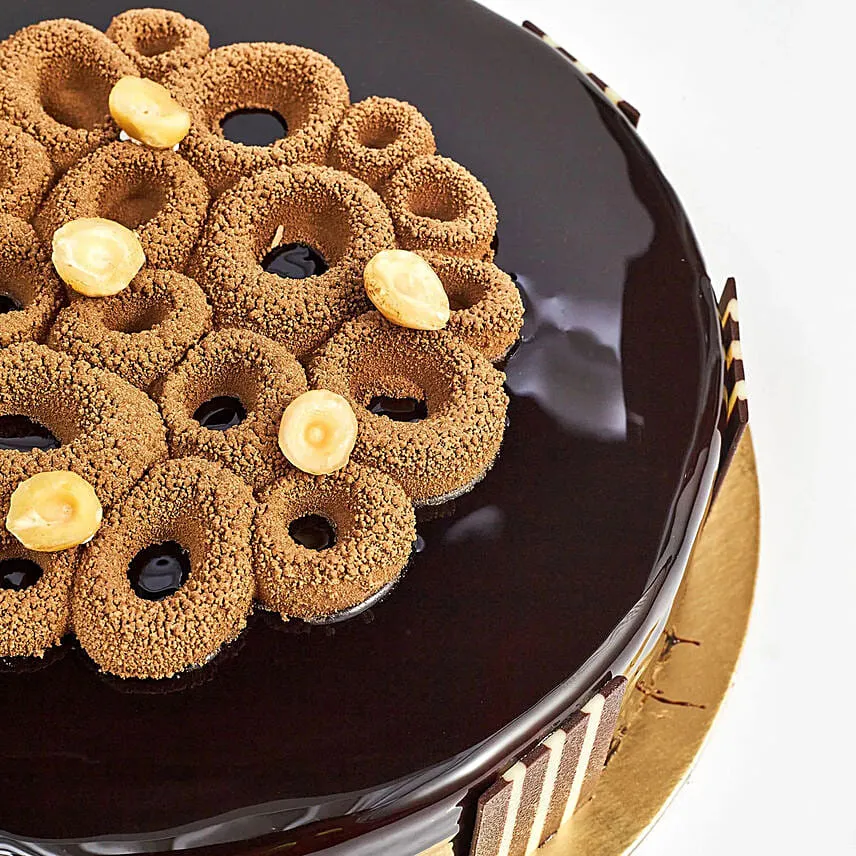 Crunchy Chocolate Hazelnut Eggless Cake 4 Portion