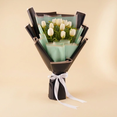 Riqa | White Tulips Bouquet