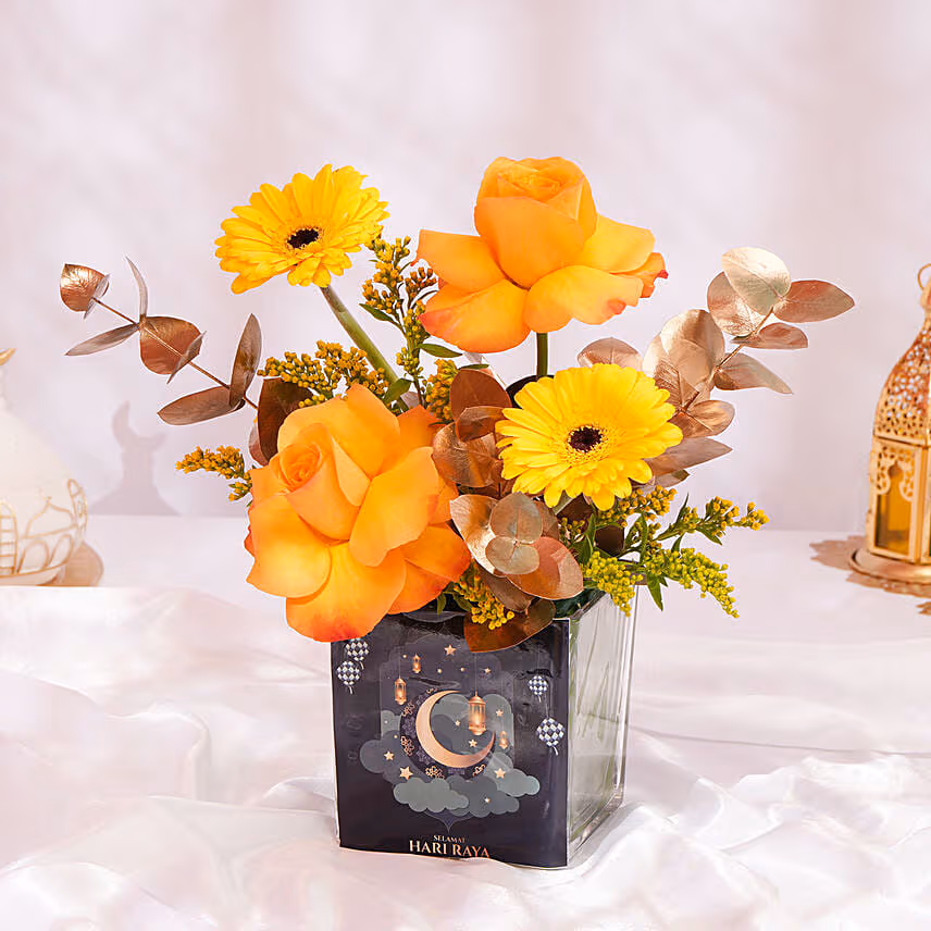 Hari Raya Flowers Vase