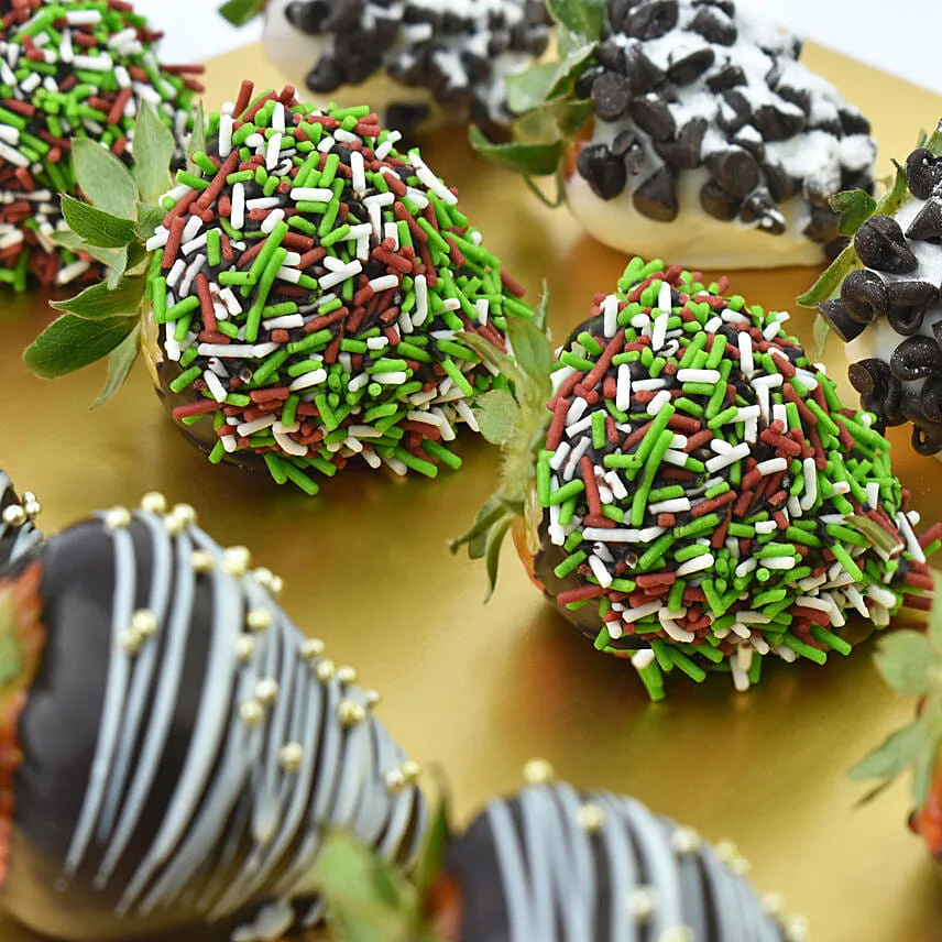 Chocolate Strawberries for Christmas
