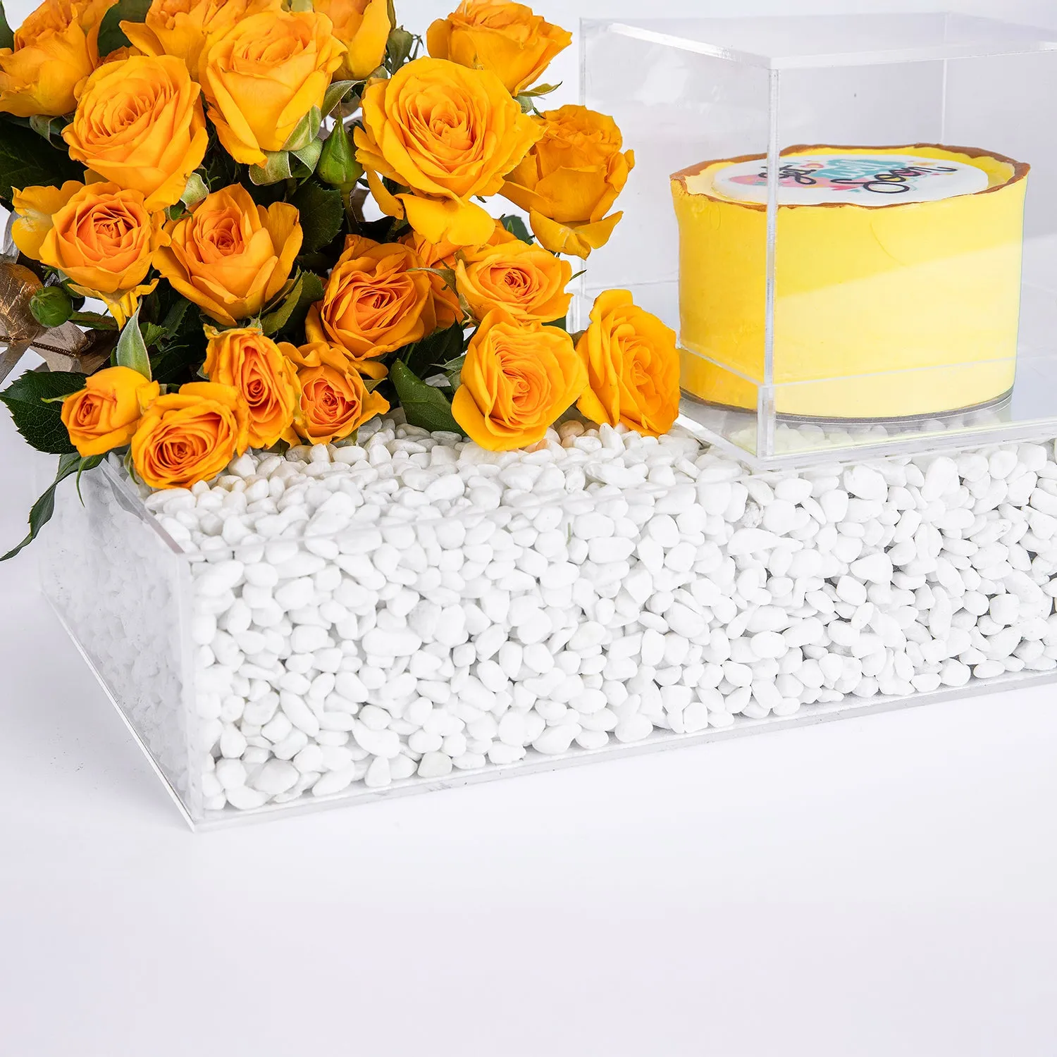 Elegant Vanilla Bloom Gift Box