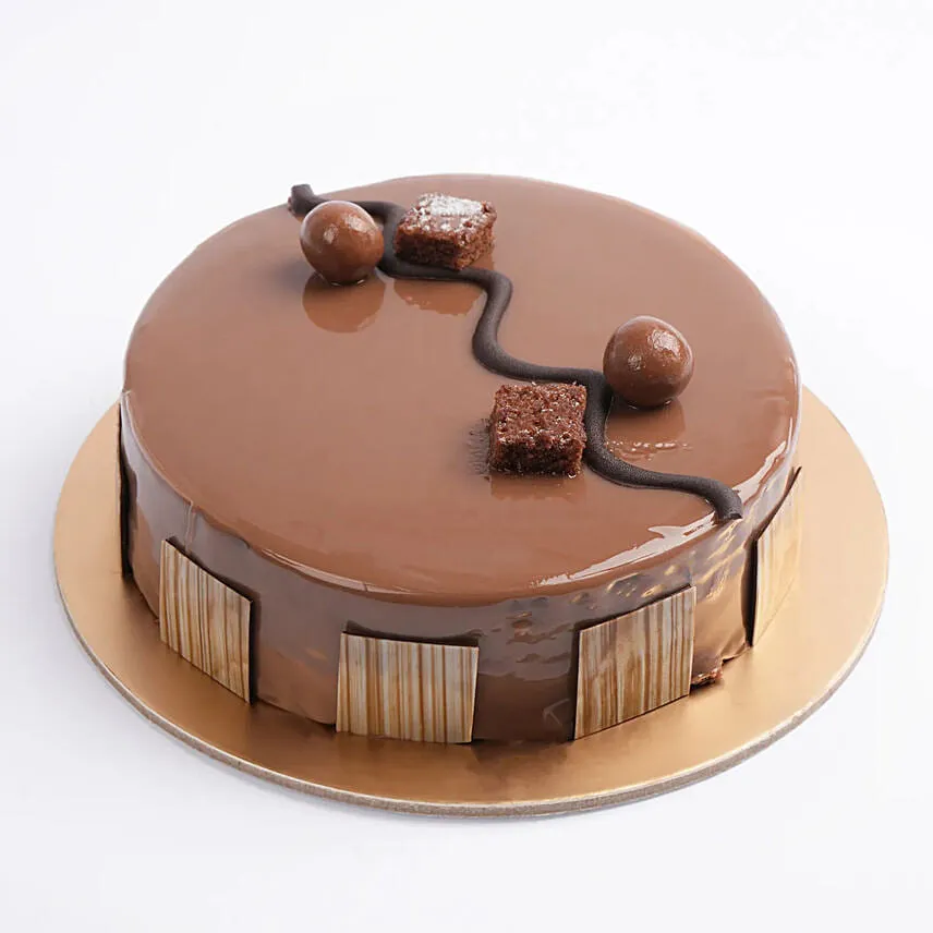 Opulent Dark Fudge One Kg Cake