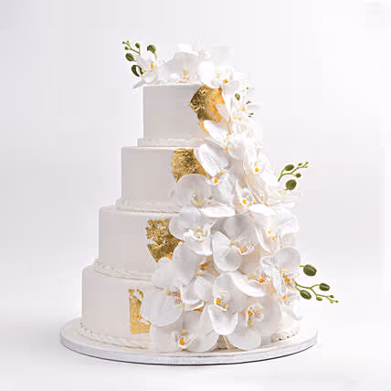 Luxurious Engagement Delight Chocolate Cake