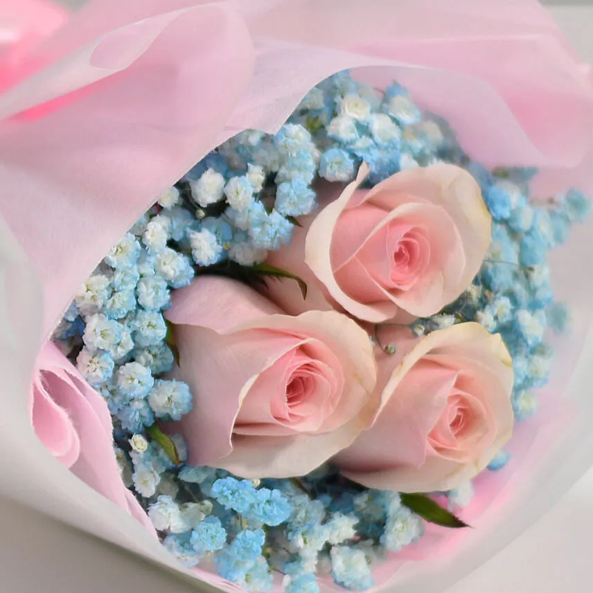 Lovely Pink Rose Baby Breath Bouquet With Balloons