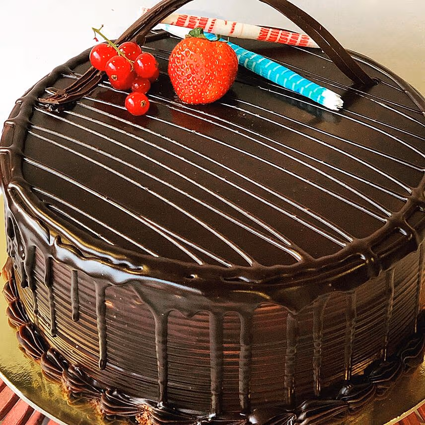 Indulgent Heavenly Chocolate Fudge Cake - 4 Portion