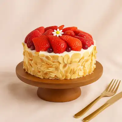 Delightful Hajj Special Almond Flake with Fresh Strawberries - Chocolate