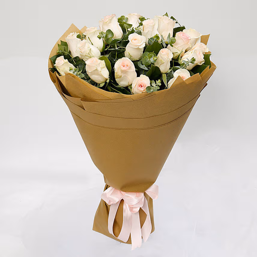 Blissful 20 Peach Roses Bouquet
