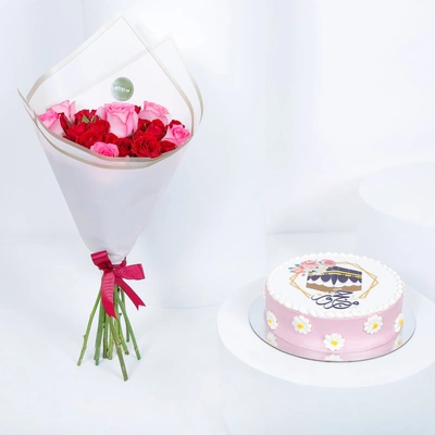 Elegant Hajj Mabrour Cake & Blooming Red Rose Bouquet