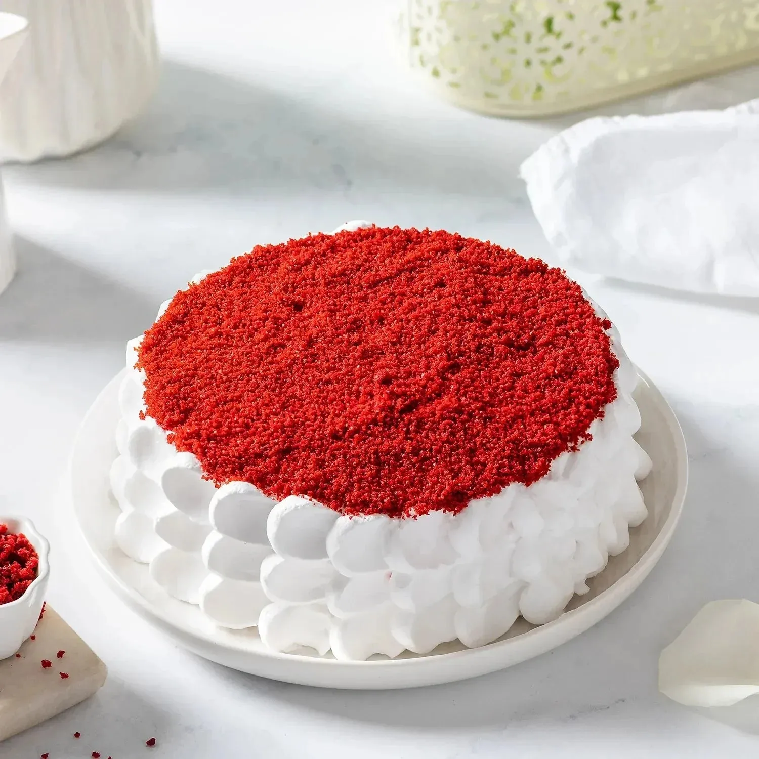 Irresistible Red Velvet Delight Cake - Perfect for Any Celebration