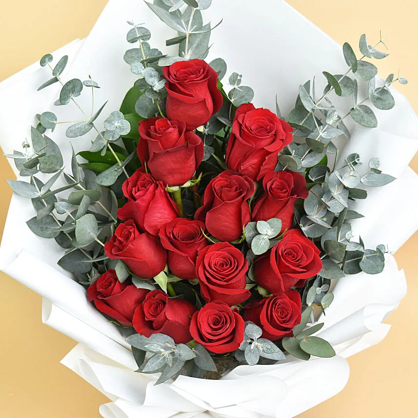 15 Red Roses And Million Smiles With Mini Moet Champagne For Valentines