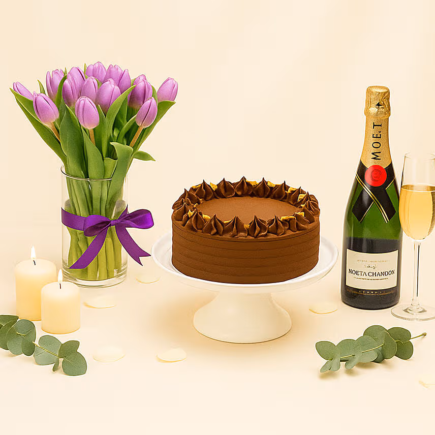 Tulips Cake and Moet Wine Gift Set