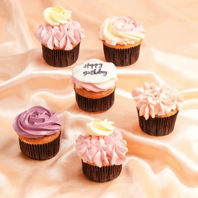 Delicious Vanilla Cupcake Collection - Perfect for Celebrations