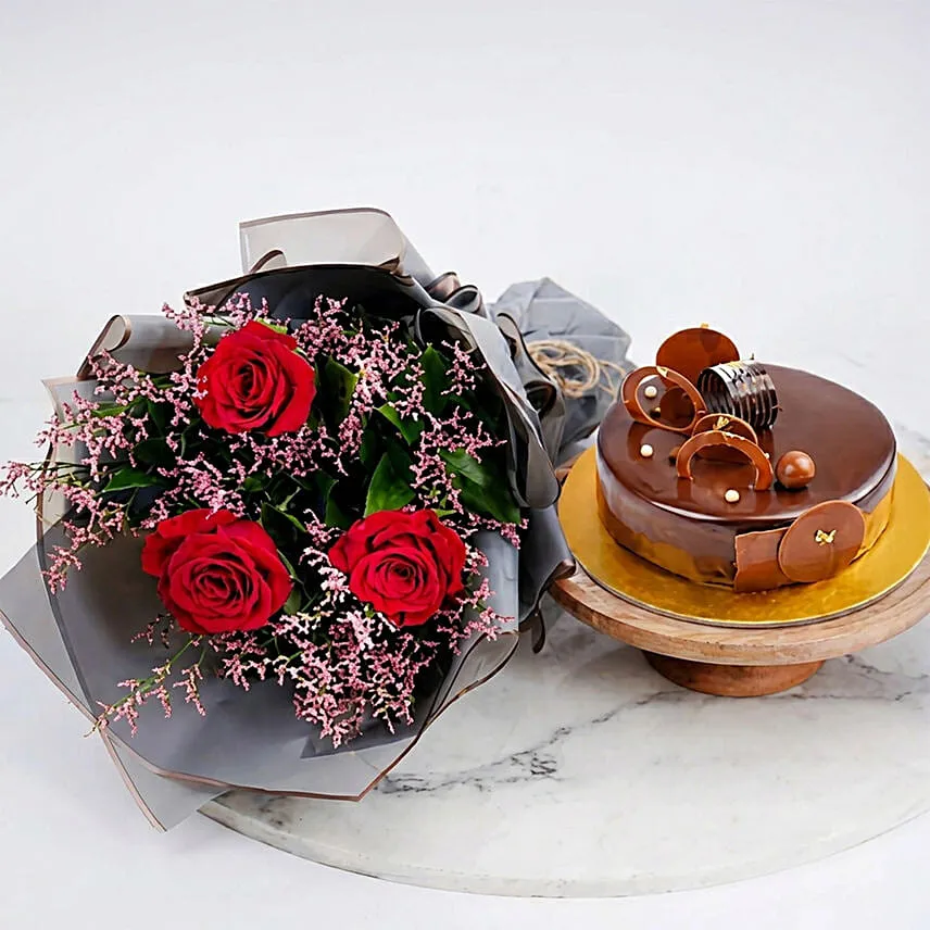 Chocolate Cake with Bunch of 3 Red Roses