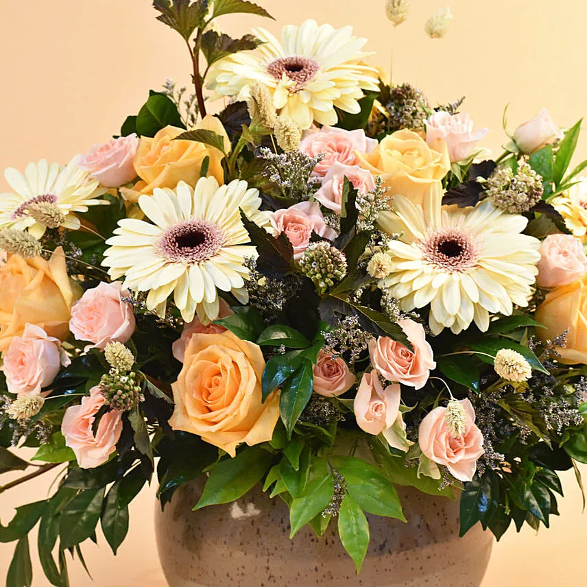 Blissful Mixed Flowers Arrangement