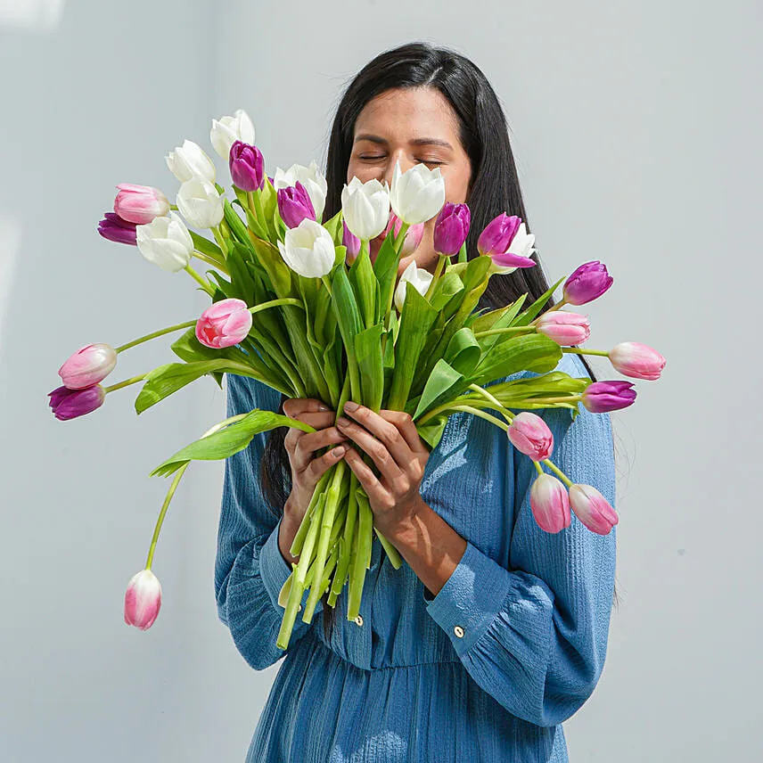 Painted Skies Tulip Bouquet Premium