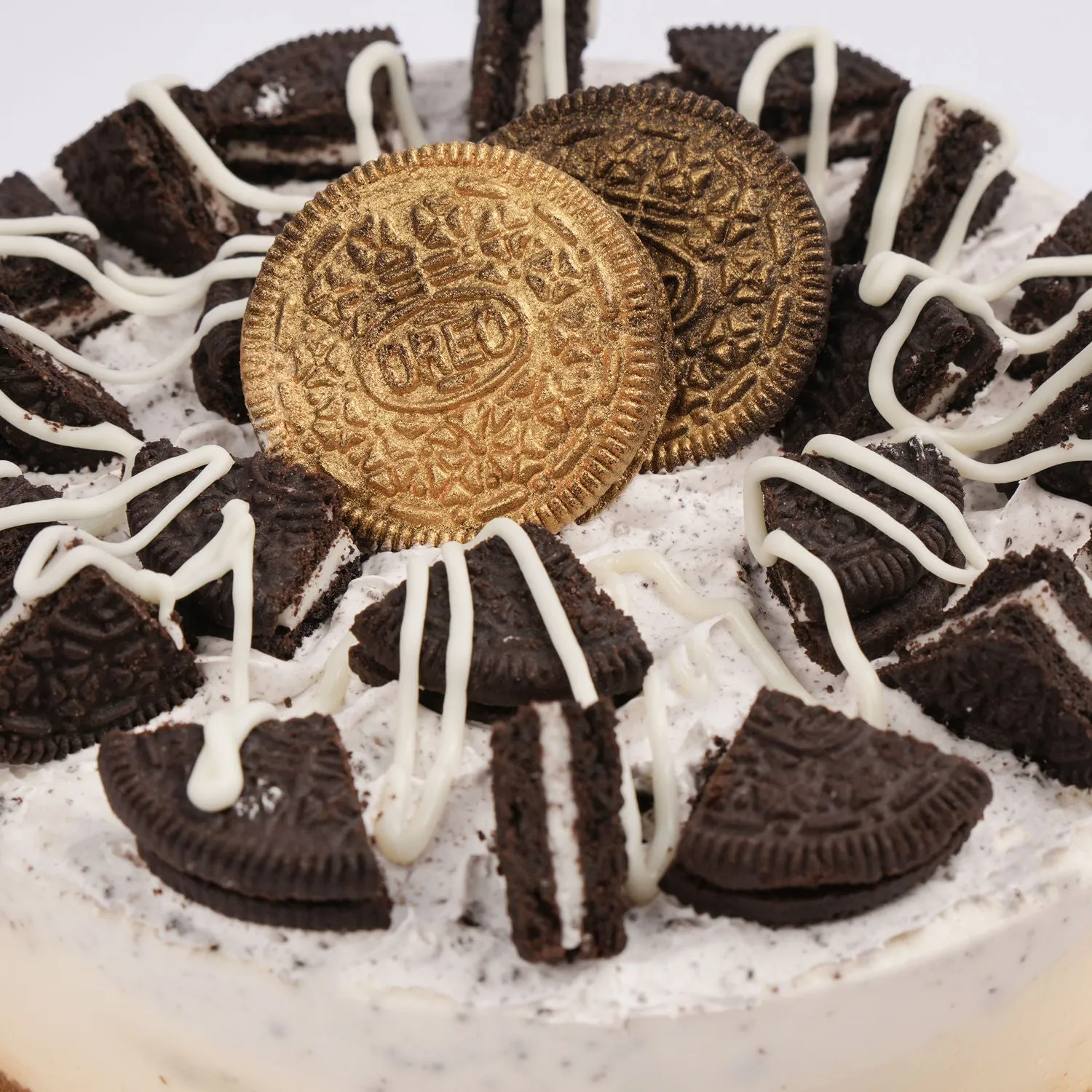 The Oreo Cake Chronicles: A Delicious Journey of Creamy Delight