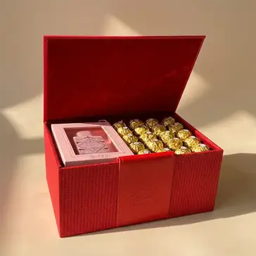 Luxurious Love Gift Set with Ferrero Rocher & Perfume