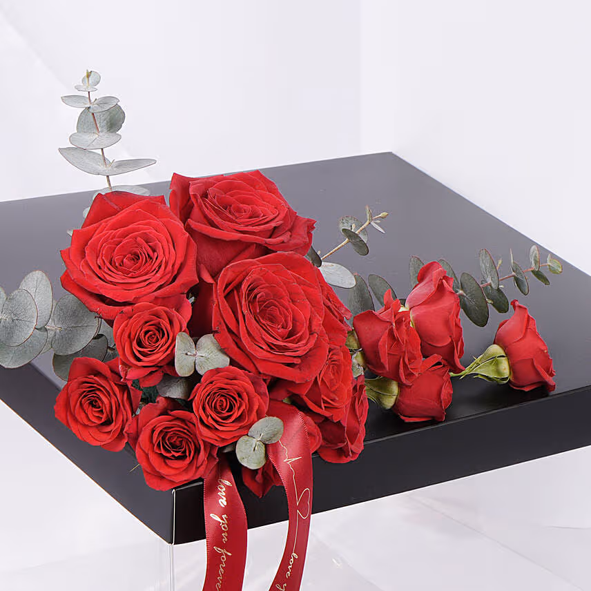 Valentines Roses and Cake Box