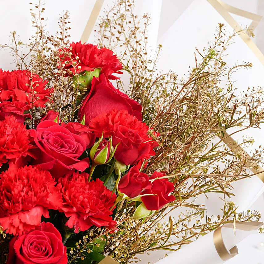 Carnations And Roses Blushes