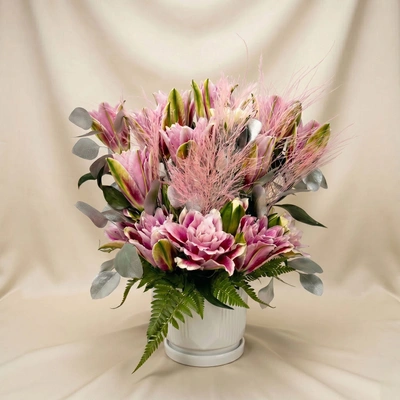 Lilies Beauty Arrangement