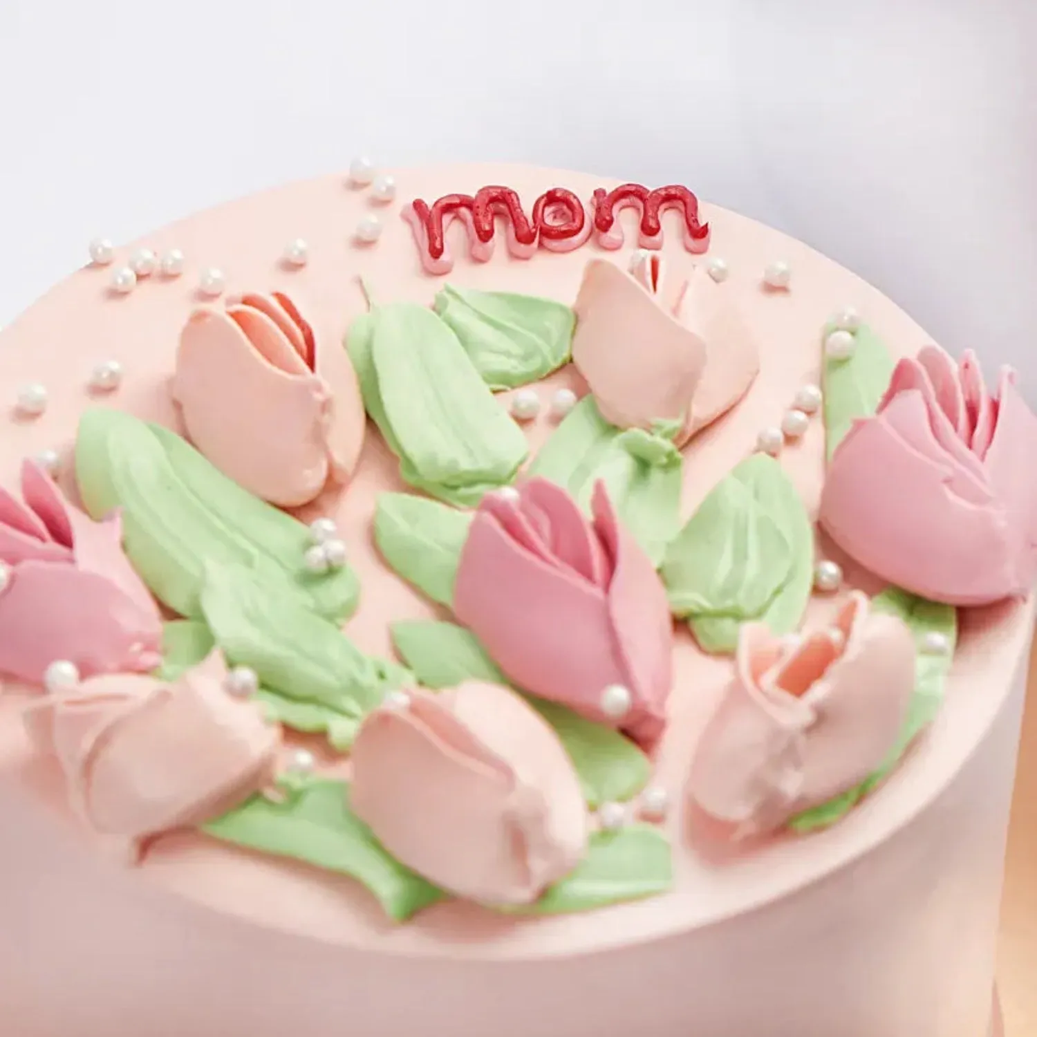 Moms Love Tulips: Elegant Red Velvet Cake Delight