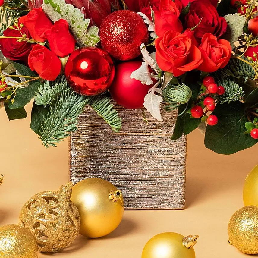 A Christmas Confetti Arrangement