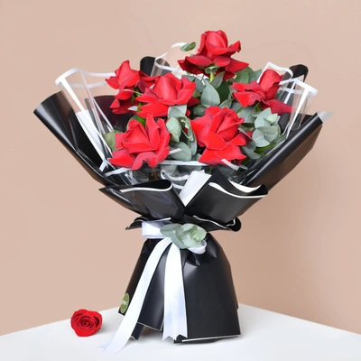 Elegant Bouquet of 6 Red Roses with Gypsophila and Eucalyptus