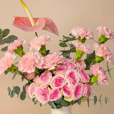 Elegant Pearl Embrace Bouquet for Mom
