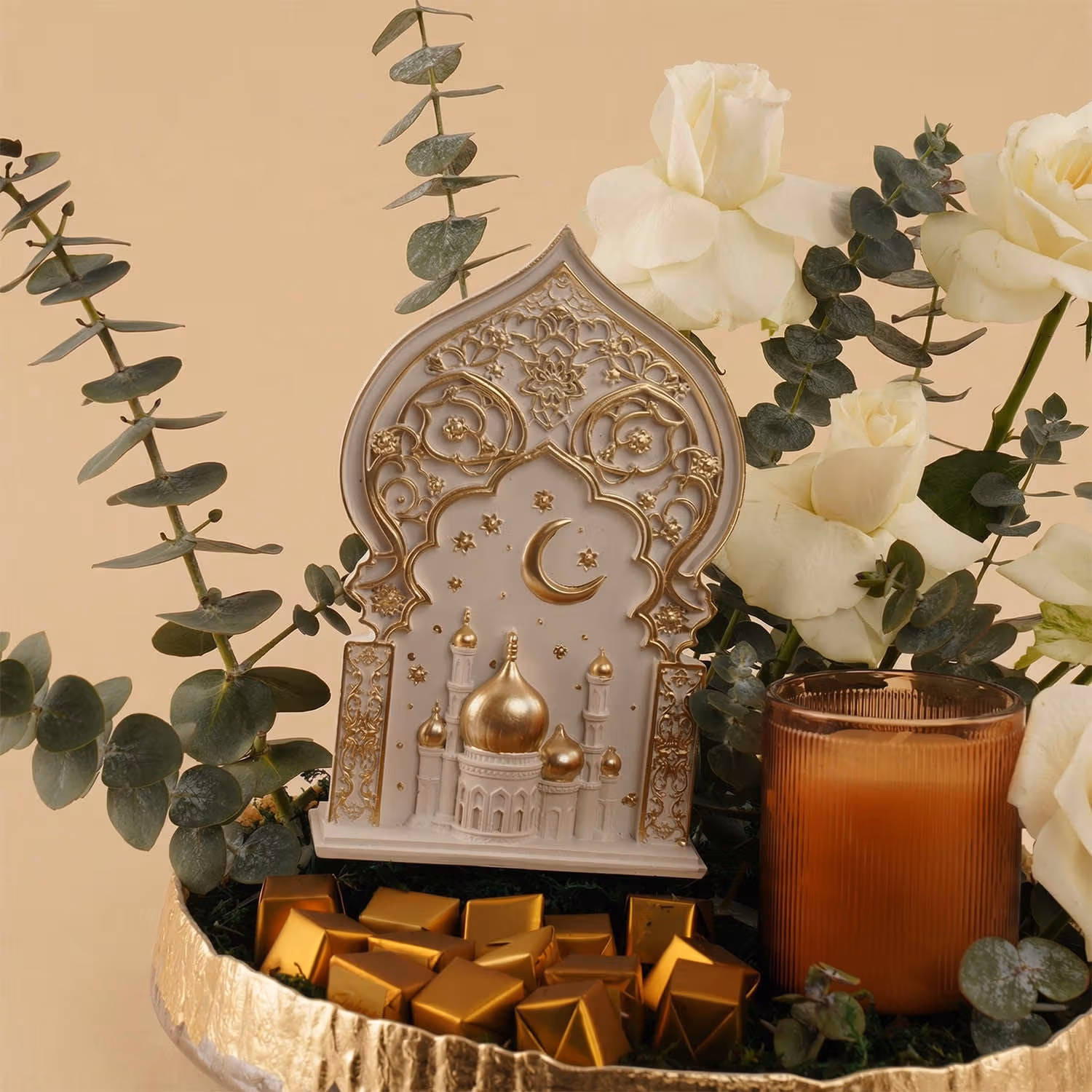 طبق ورد رمضان الذهبي مع شوكولاتة