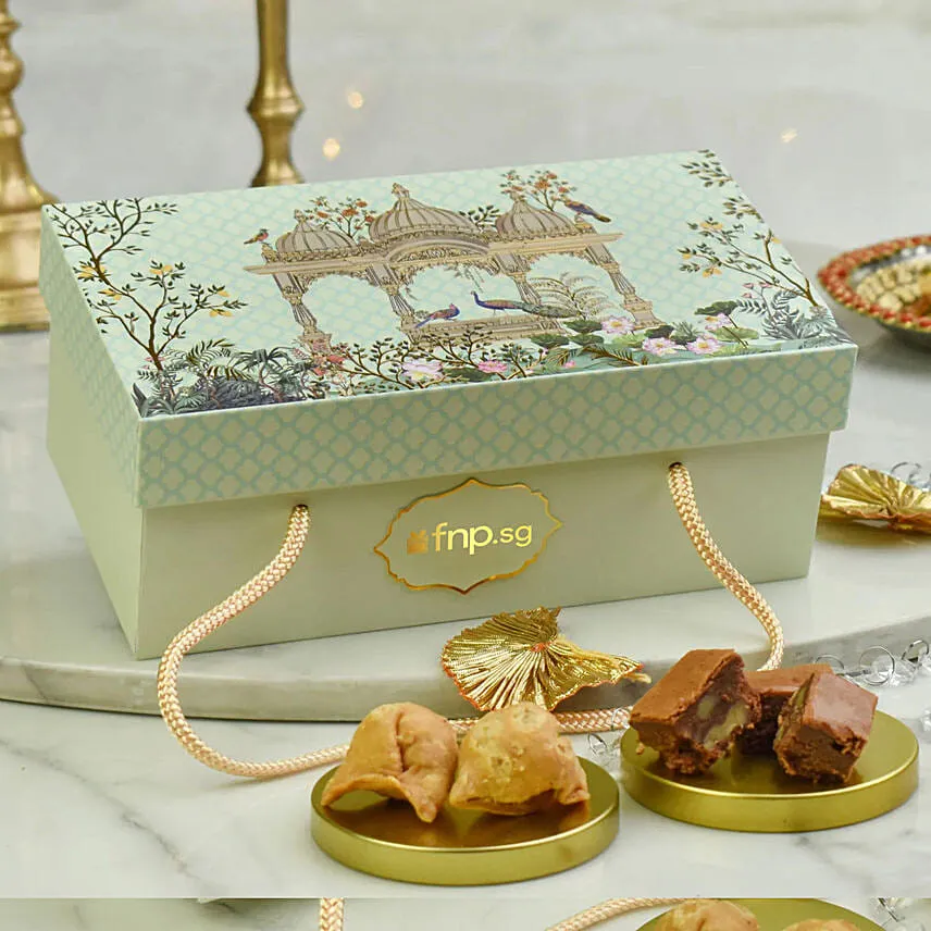 Sweet and Savoury Deepavali Premium Box