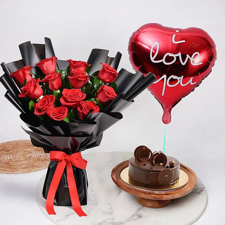 Red Roses & Fudge Cake Love