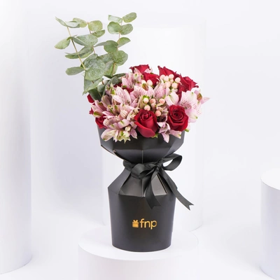 Elegant Blossom Medley Flower Bouquet - Luxurious Floral Arrangement