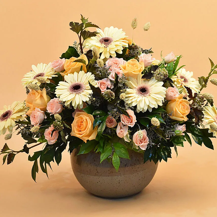 Blissful Mixed Flowers Arrangement